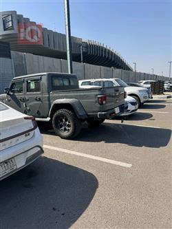 جیپ گلادیەتەر